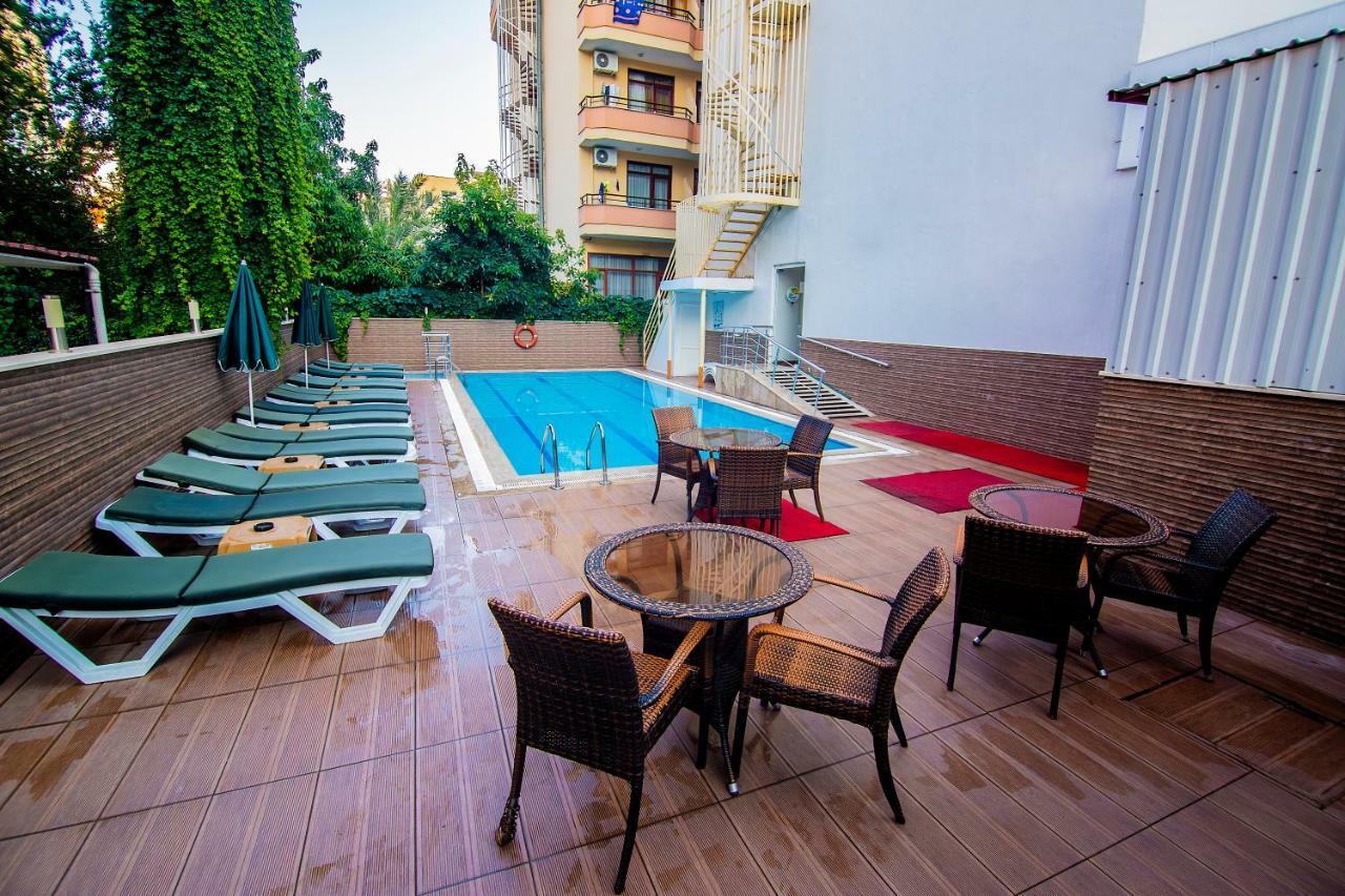 Kleopatra Blue Hawai Otel Alanya