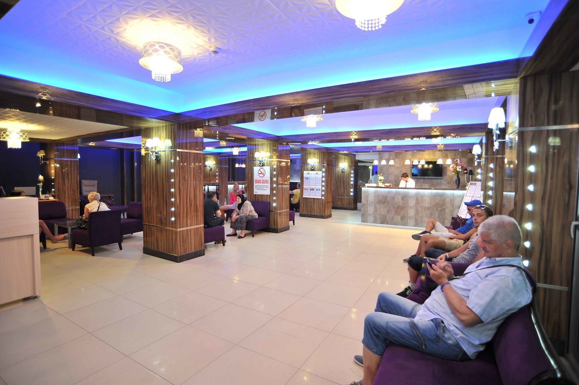Hotel Cleopatra Golden