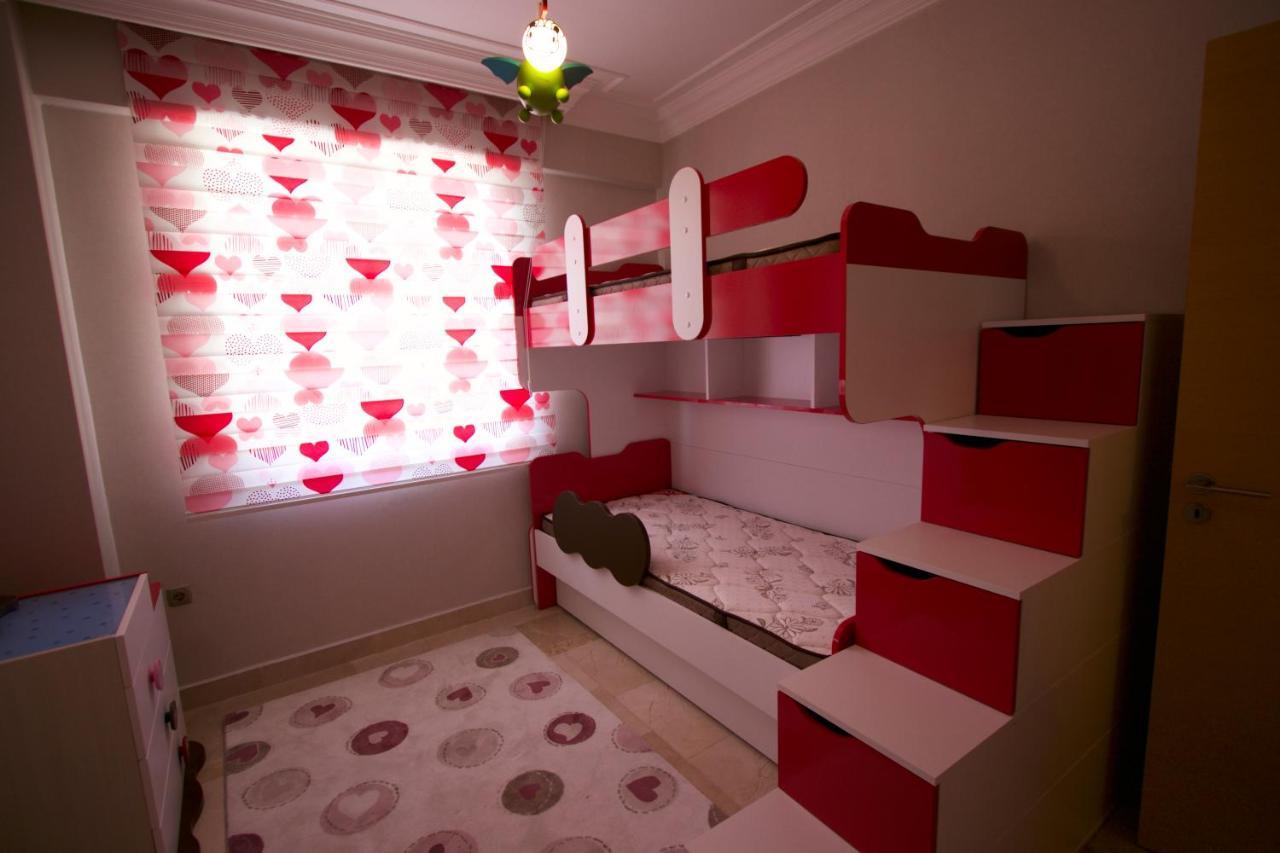Luxury Penthouse In Goldcity Apartamento *