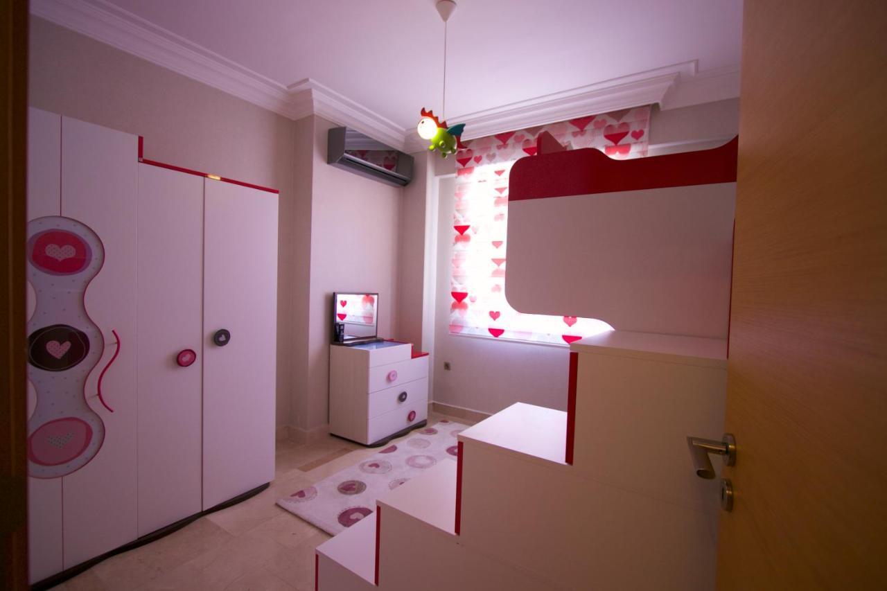 Luxury Penthouse In Goldcity Apartamento