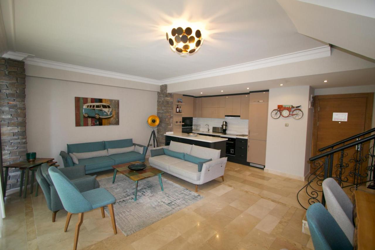Luxury Penthouse In Goldcity Apartamento