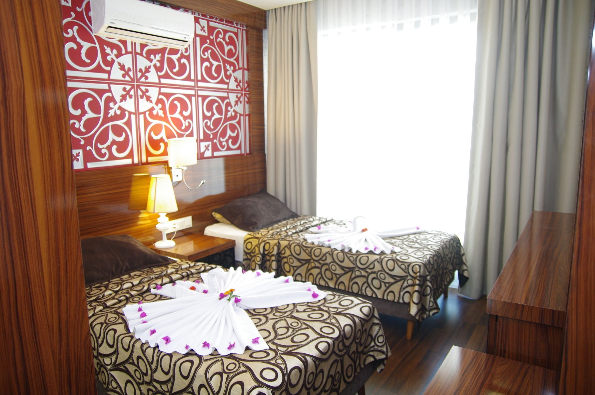Grand Bayar 3*