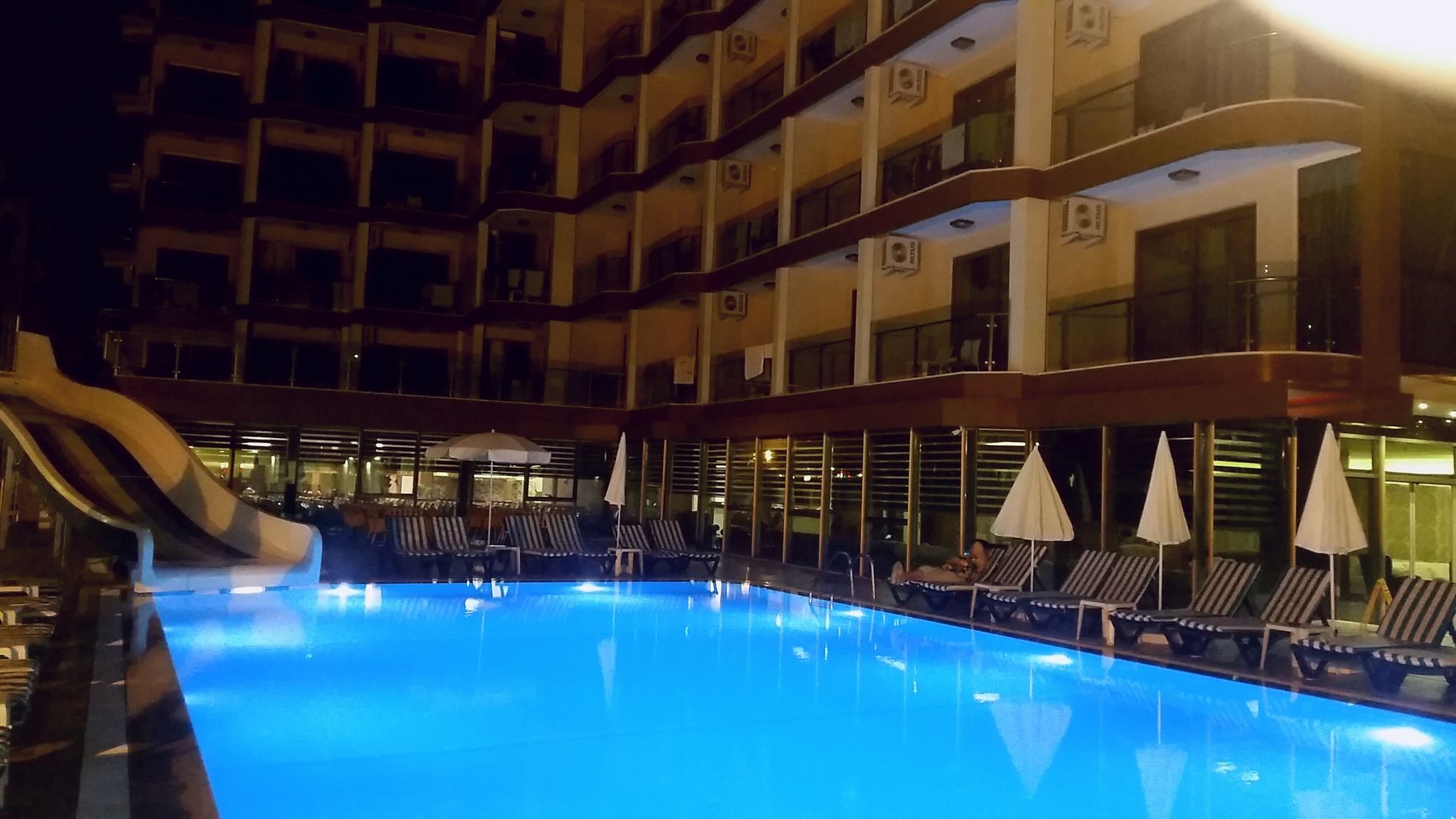 Hotel Grand Bayar