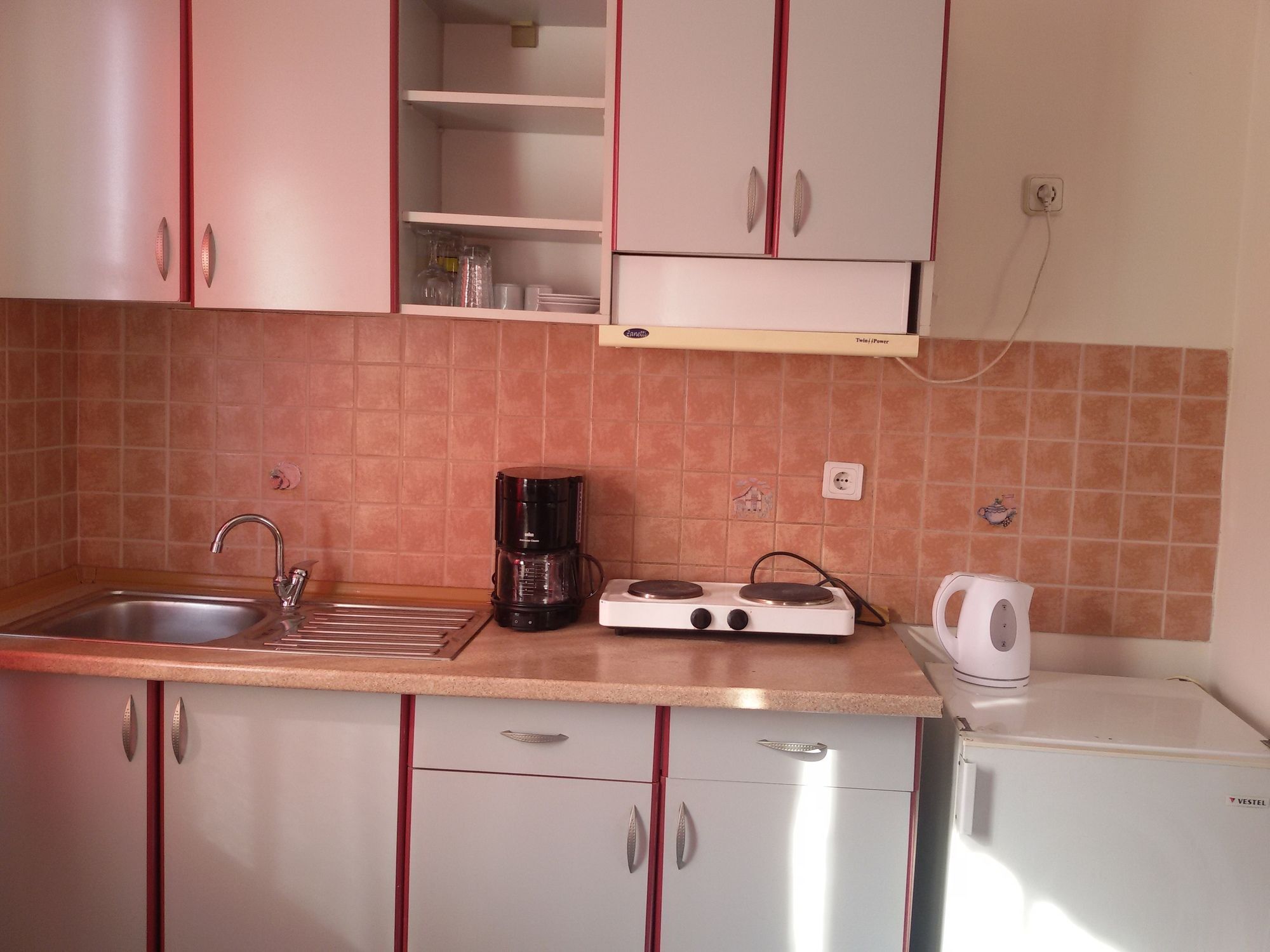 House 1 Aparthotel 3*