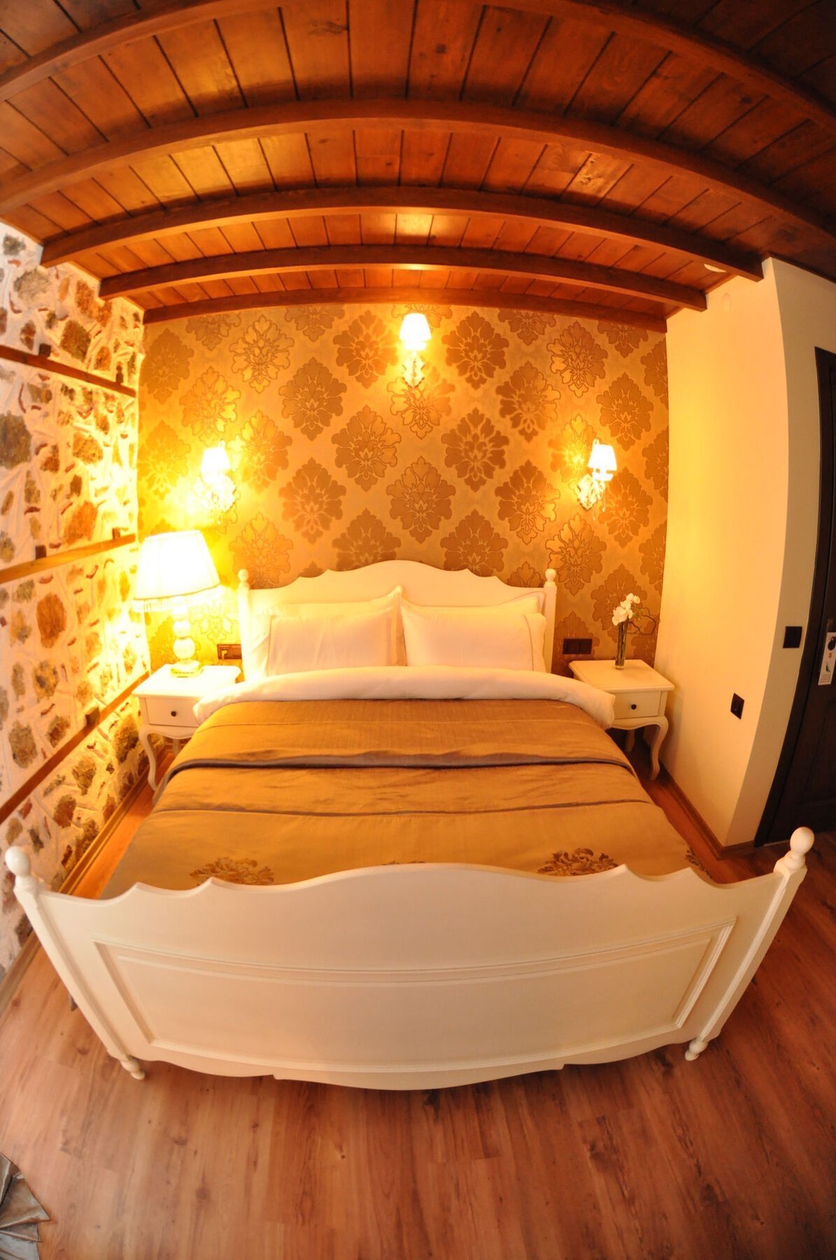 Centauera Boutiqe