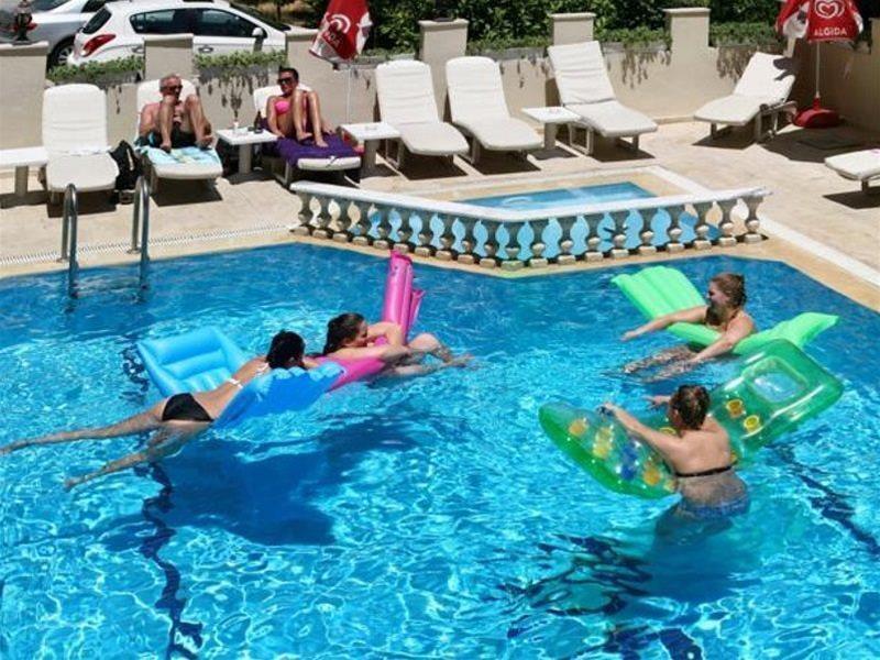 Aparthotel Magi