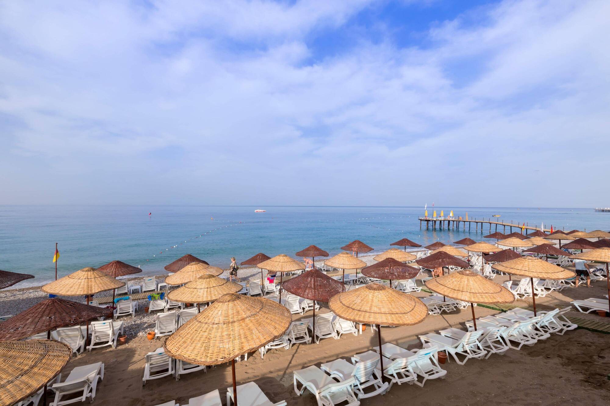 Holiday Park Resort Hotel 5*