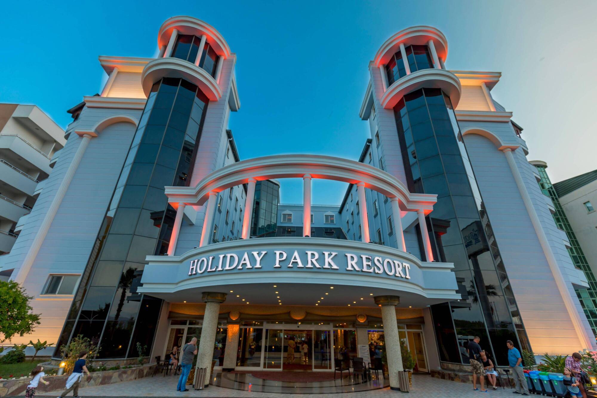 Holiday Park Resort 5*