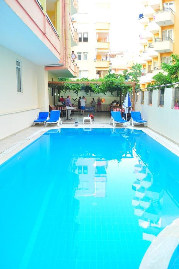 Kleopatra Sahara 3* Alanya