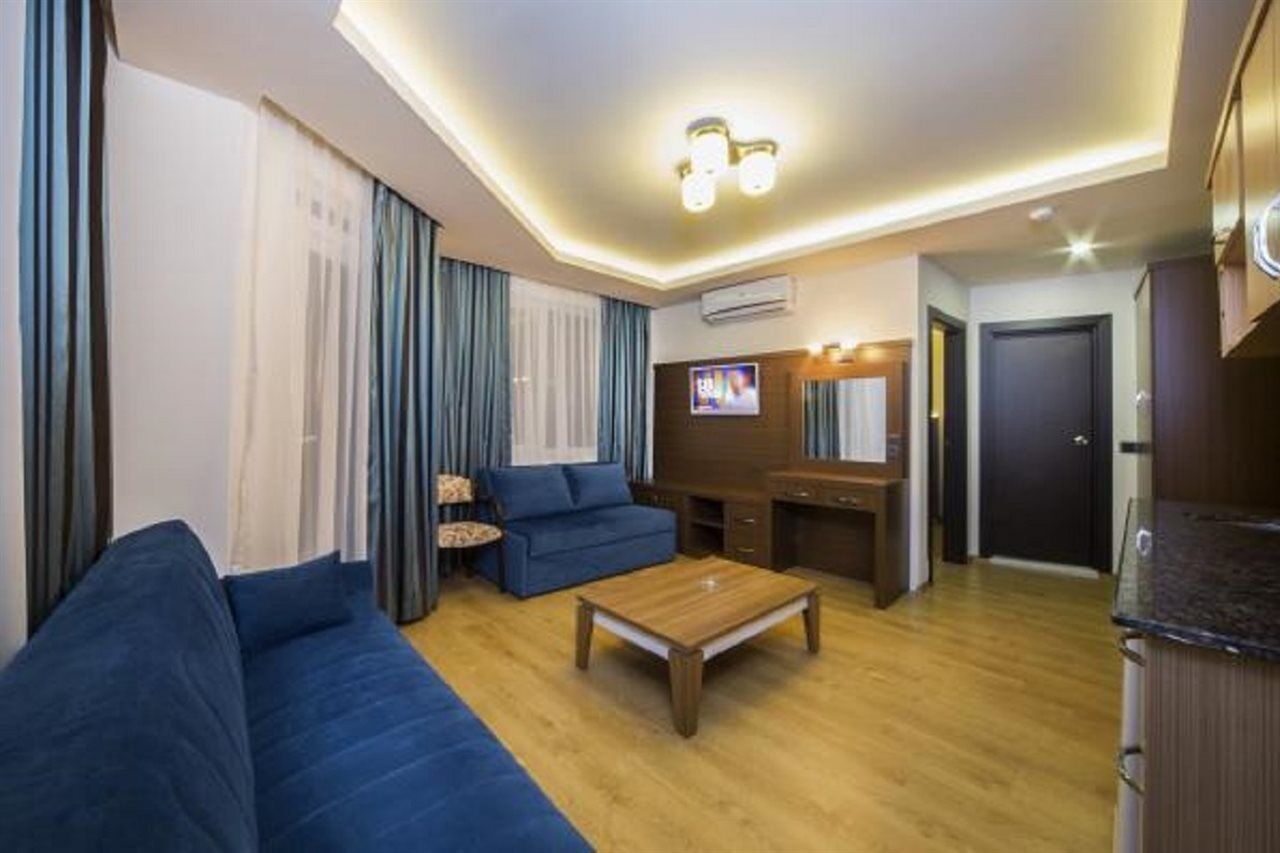 Hotel Parador Suite Hotel