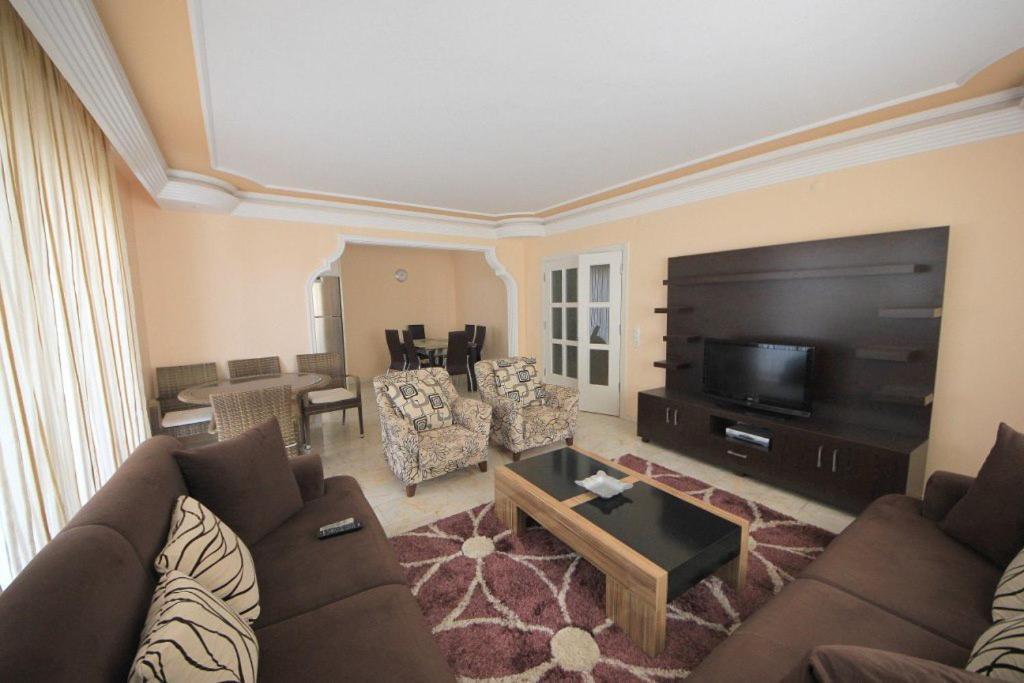 Apartment Kurt Safir *