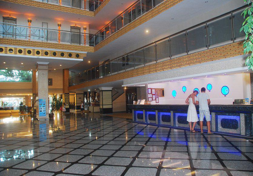 Holiday Park Resort 5*