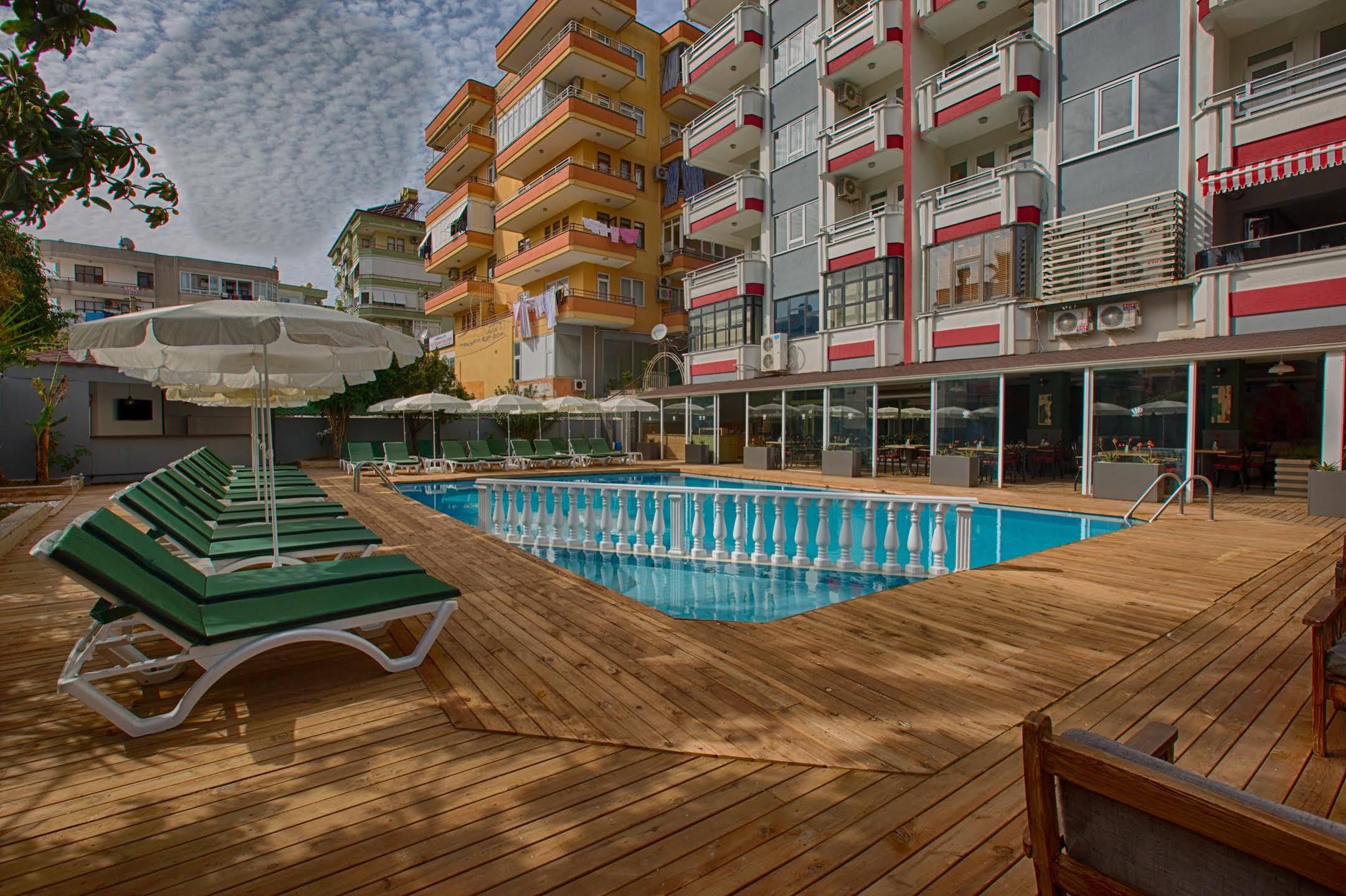Aparthotel Hma & 3*