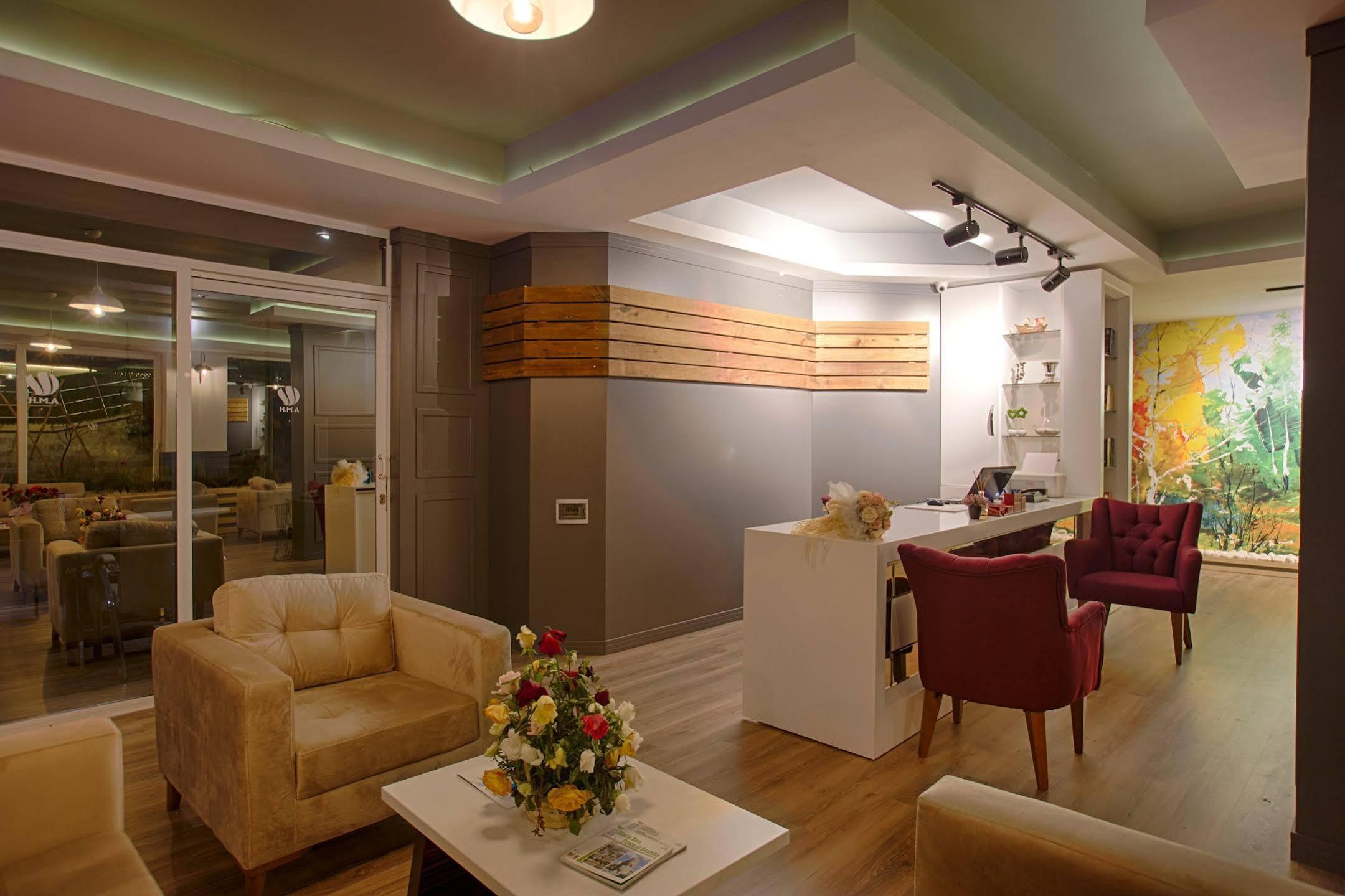 Hma & Aparthotel 3*