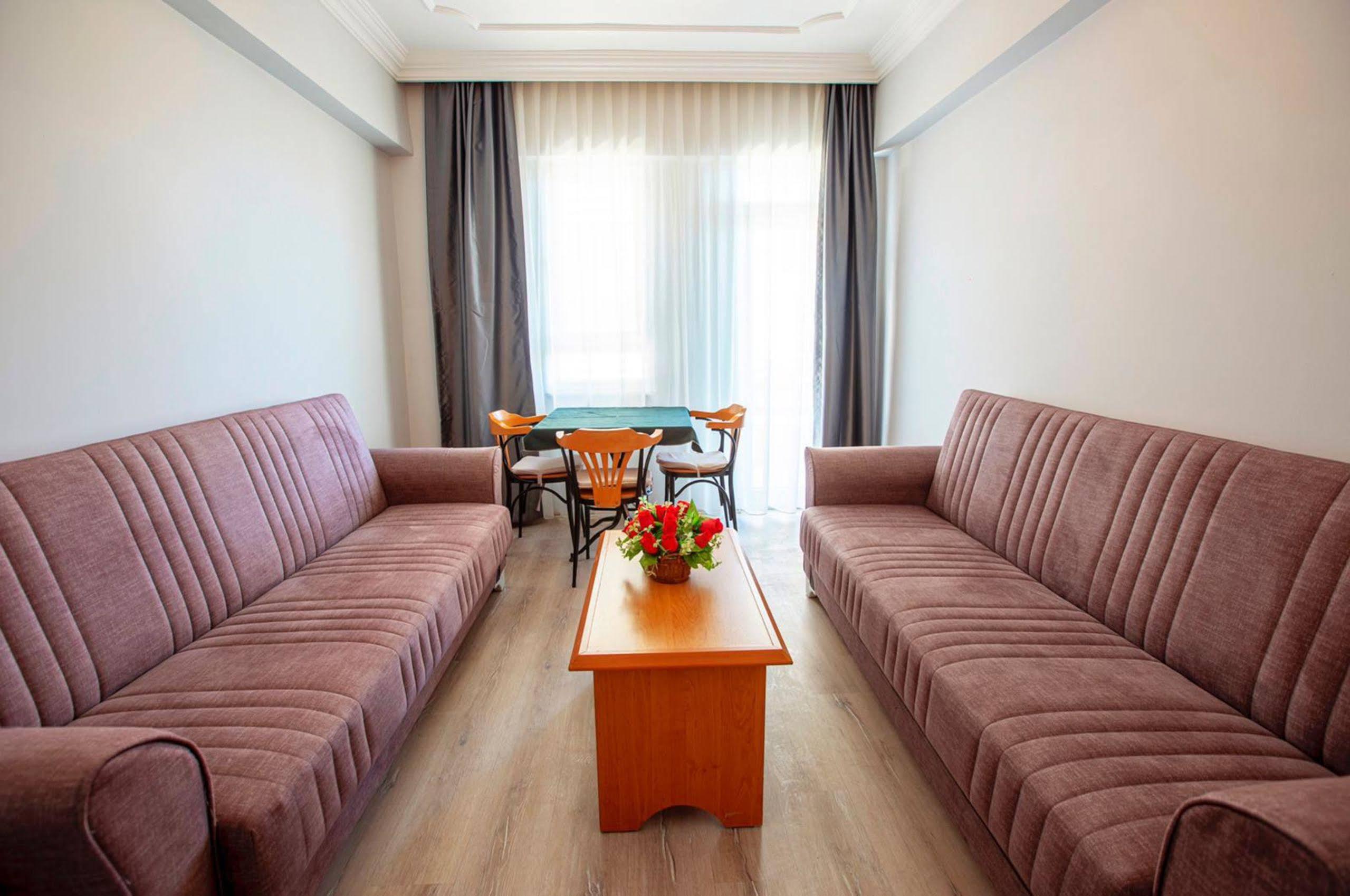 Hma & Aparthotel