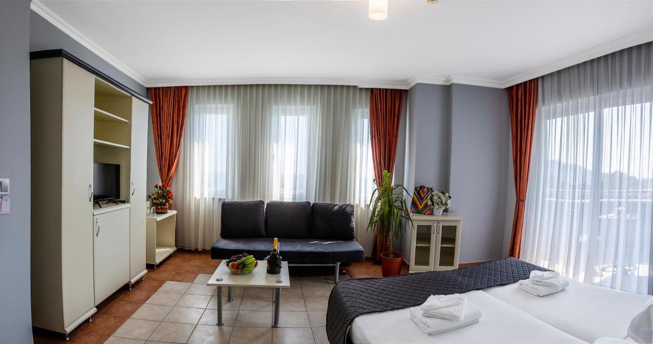 Royalisa Otel 3*