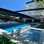 Kadeer Hotel