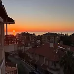 Villa Mit Garten, 500 M Zum Strand, In Der Naehe Der Stadt
