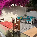 Villa Mit Garten, 500 M Zum Strand, In Der Naehe Der Stadt