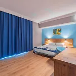 Pyxis Point Hotel