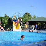 Happy Dreams Beach Hotel