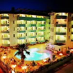 Risus Suit Hotel