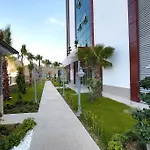 Sun Palace Garden