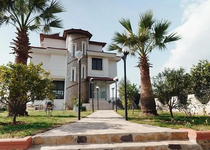Villa Alyildiz Alanya\'Da Sik Villa