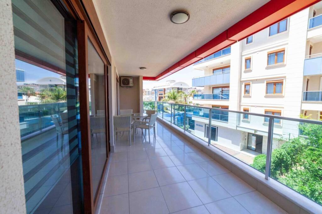 Apartment Trio City Blue *