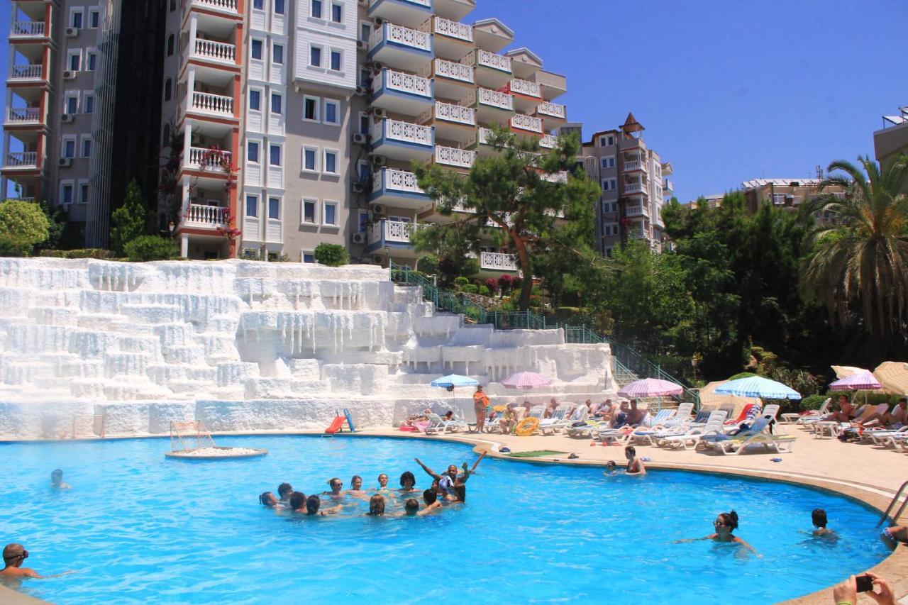 Hotel Larina & Spa 5*