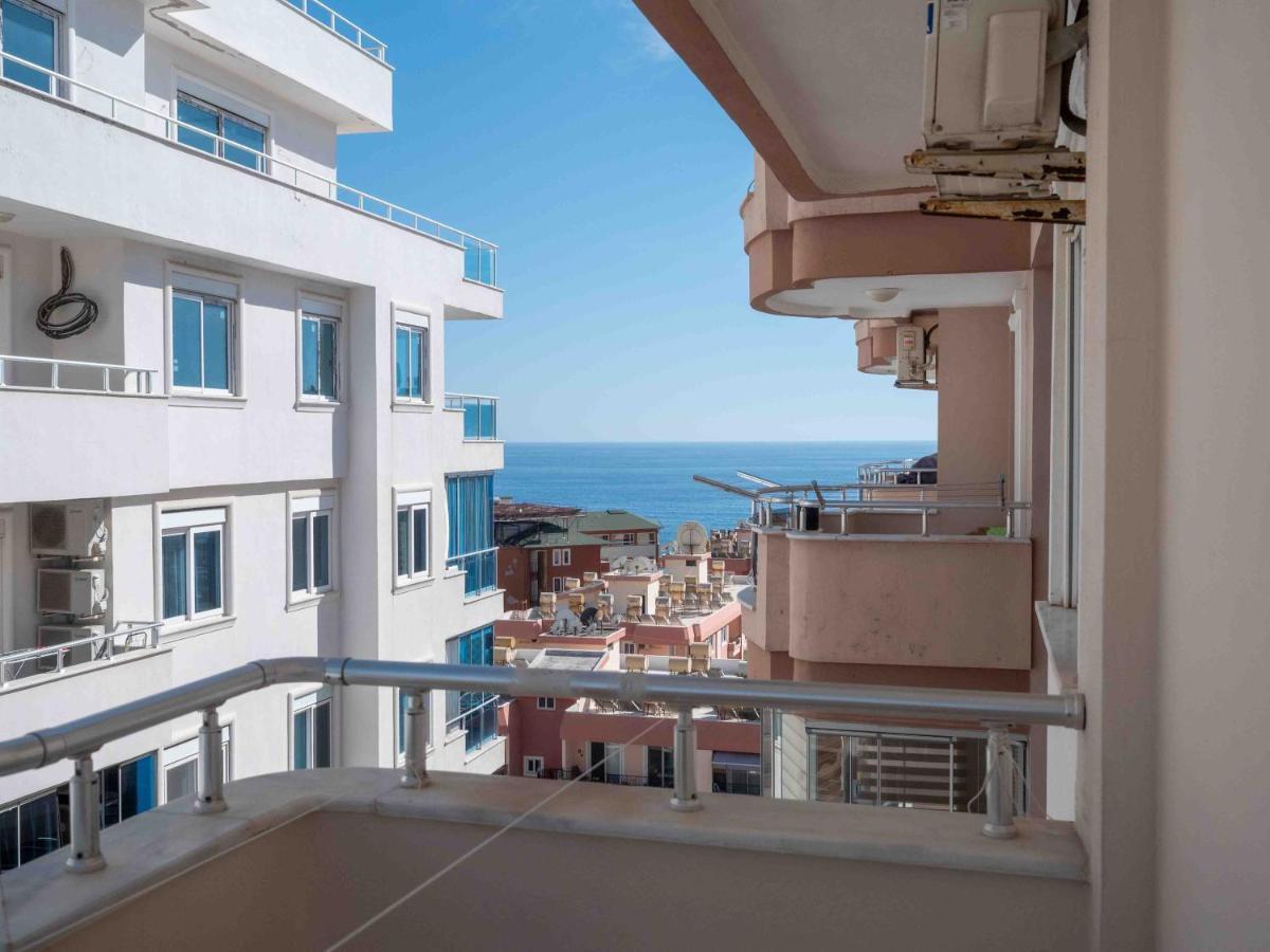 Dream Country 1 Apartment *