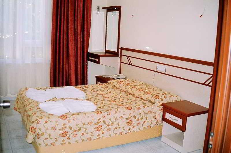 Aparthotel Lavinia & Alanya