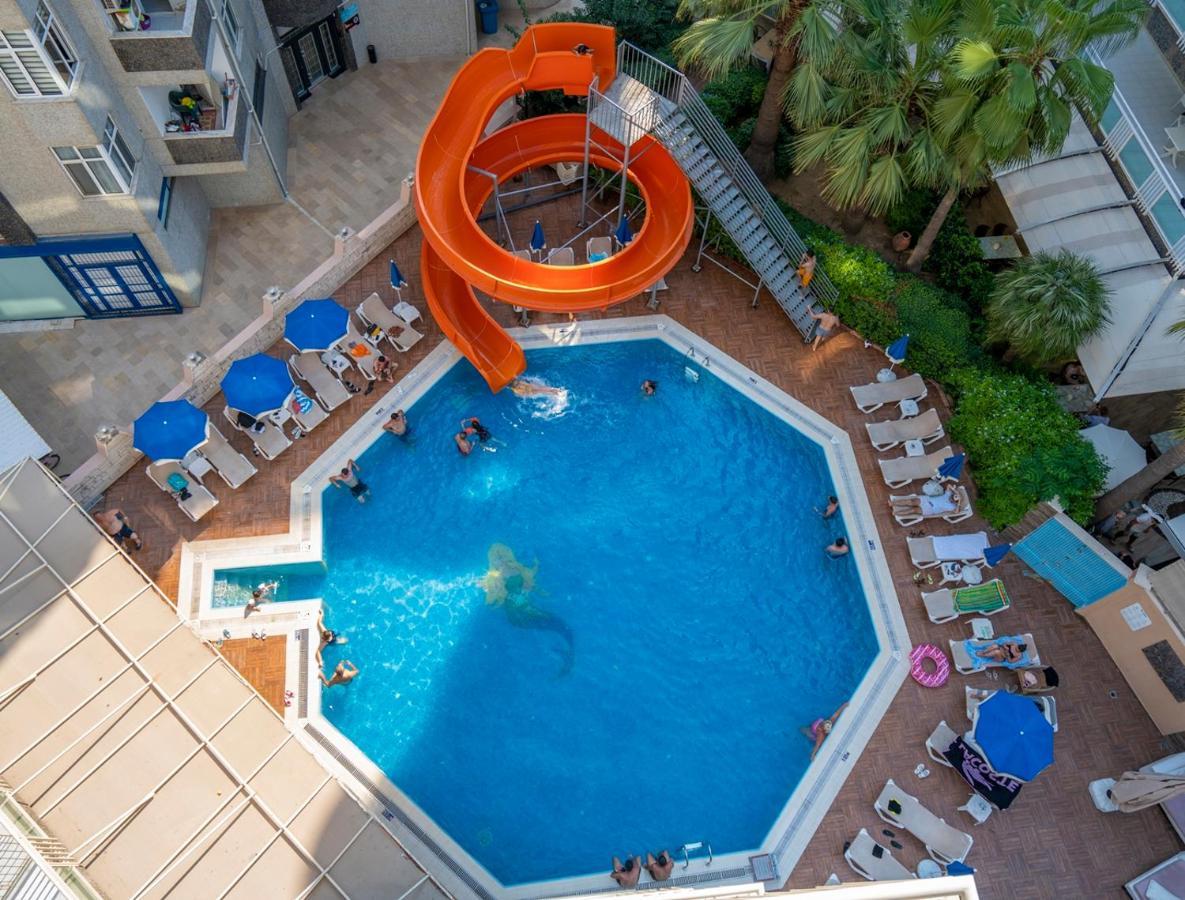 Carmen Aparthotel 3*