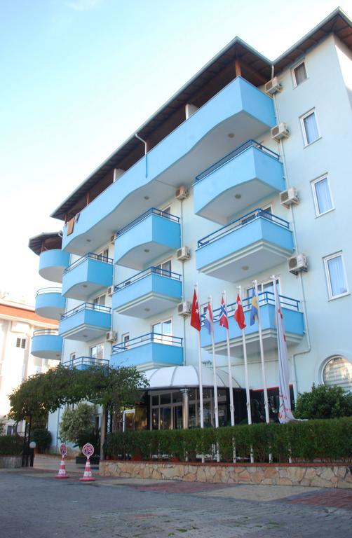 Risus Hotel 2*