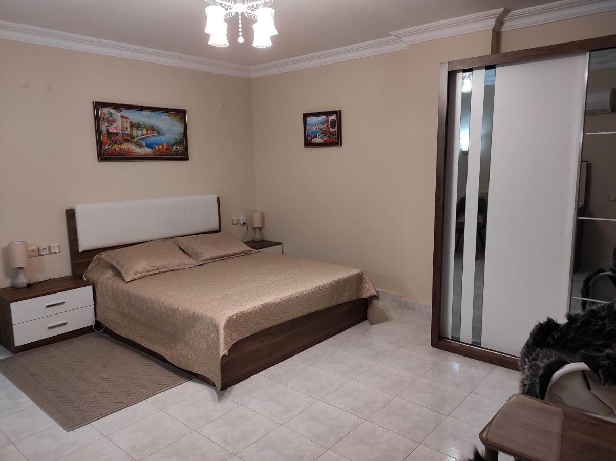 Manolya Apartment. Alanya, Center *