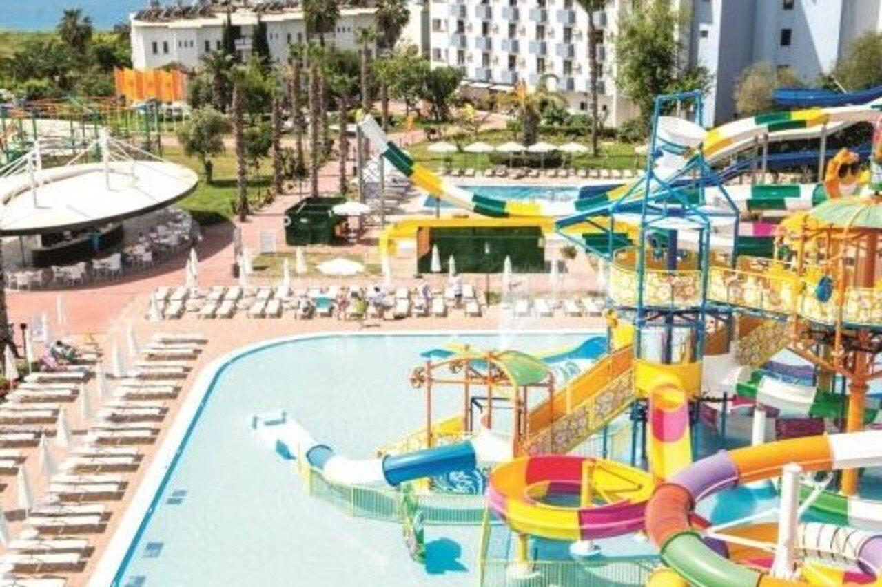 Hotel Club Aqua Plaza 4*