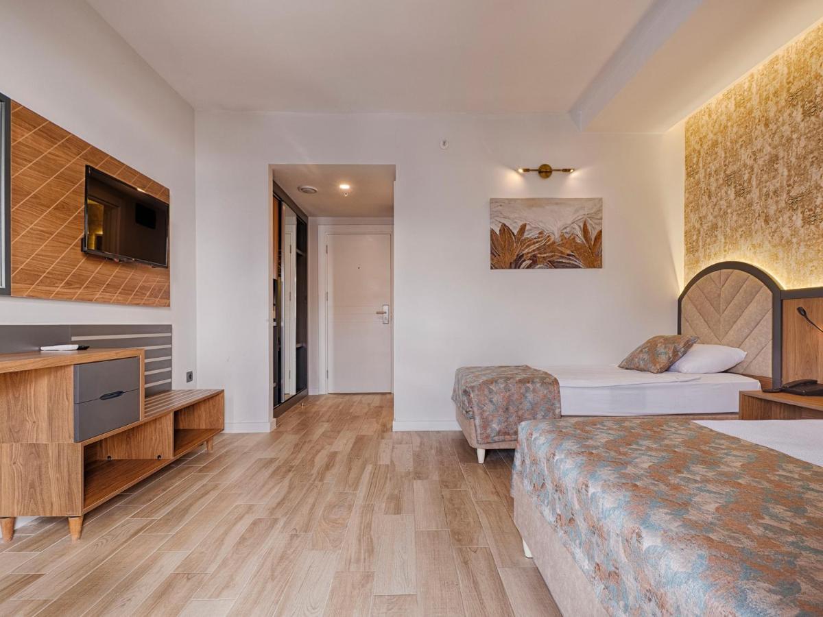 Grand Uysal Aparthotel 3*