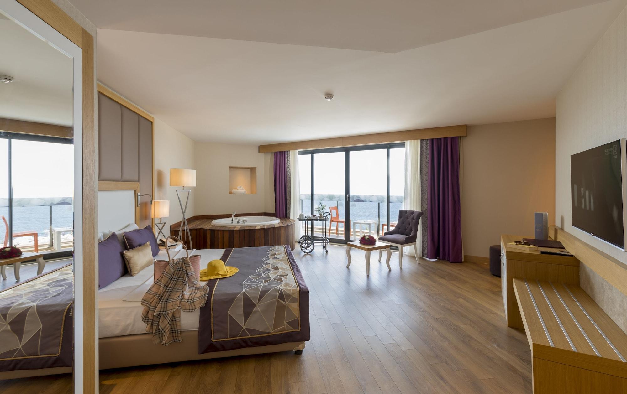 Hotel Mary 5*