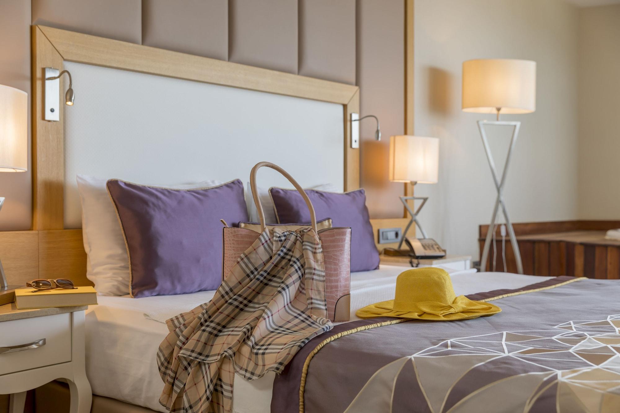 Mary Hotel 5*