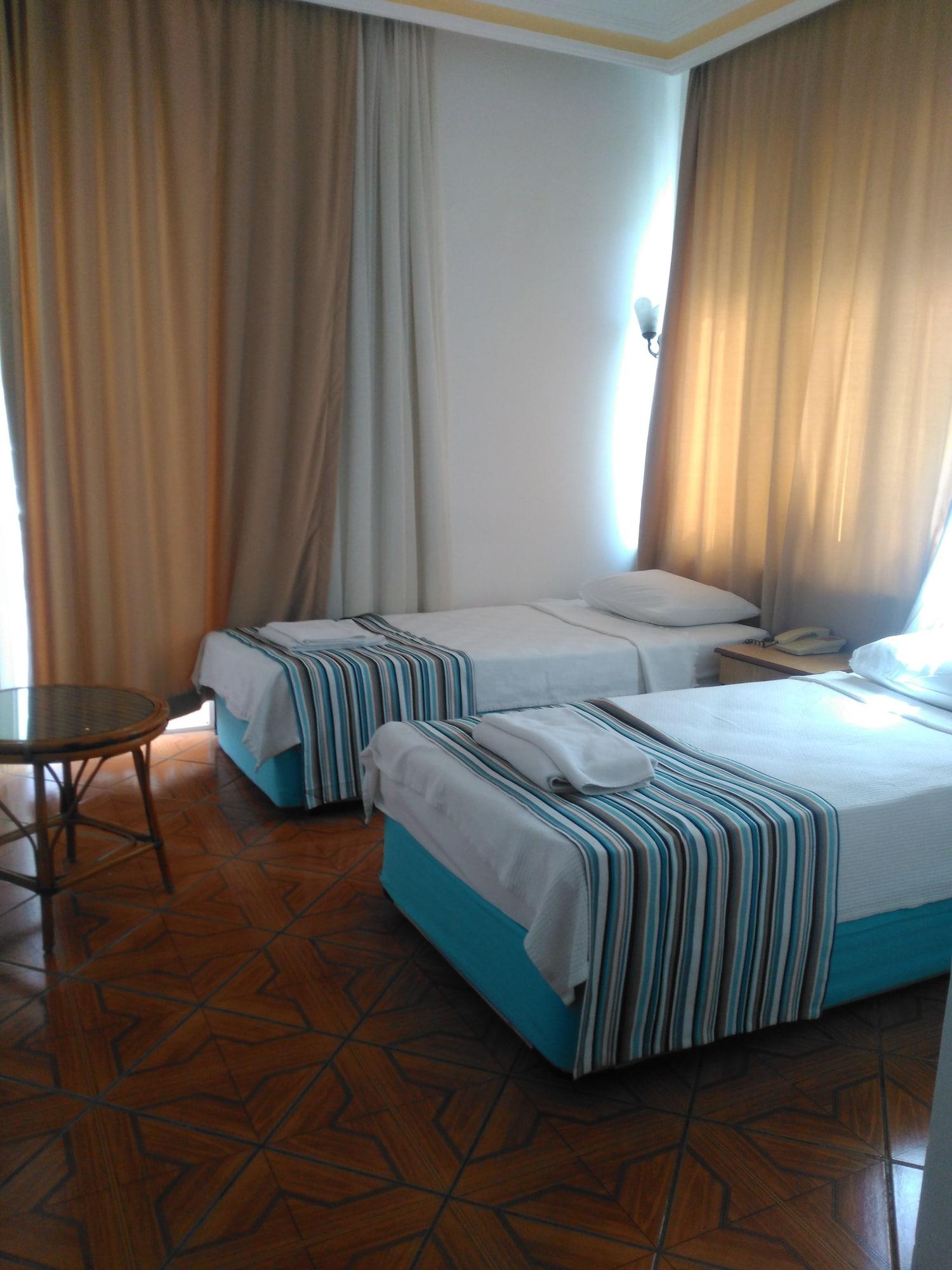 Miss Cleopatra Hotel