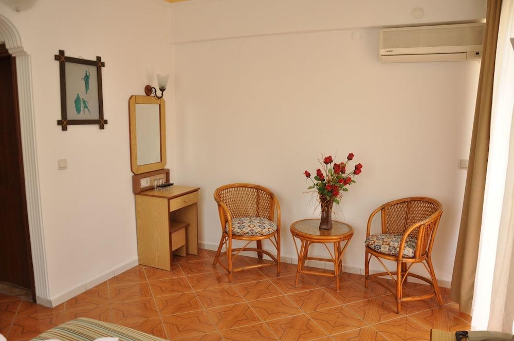 Hotel Miss Cleopatra 2*