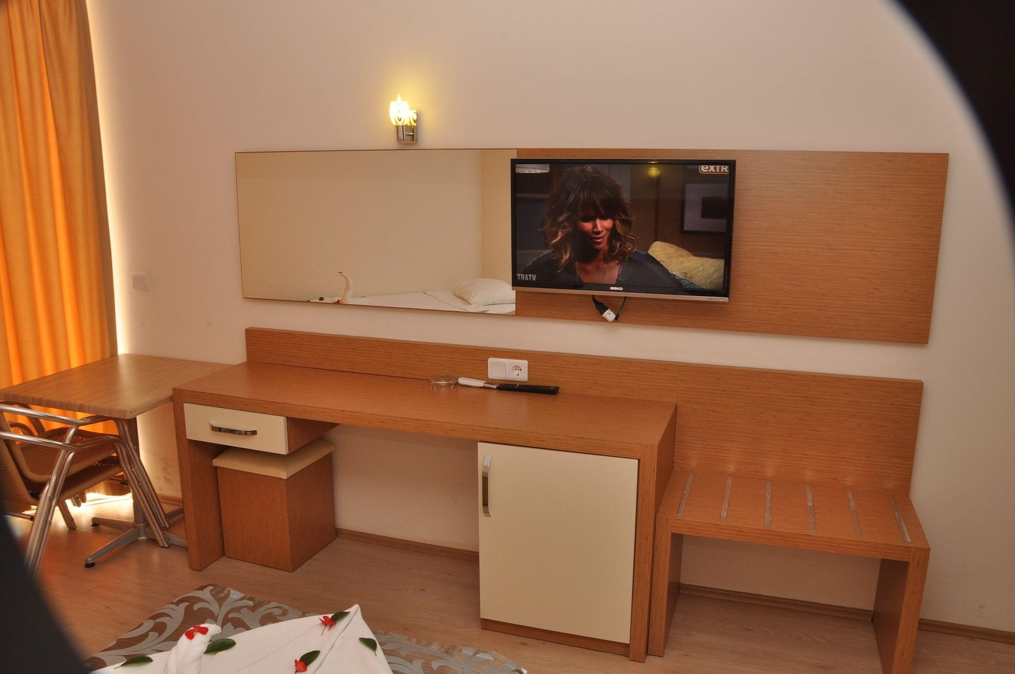 Grand Ati̇lla Hotel