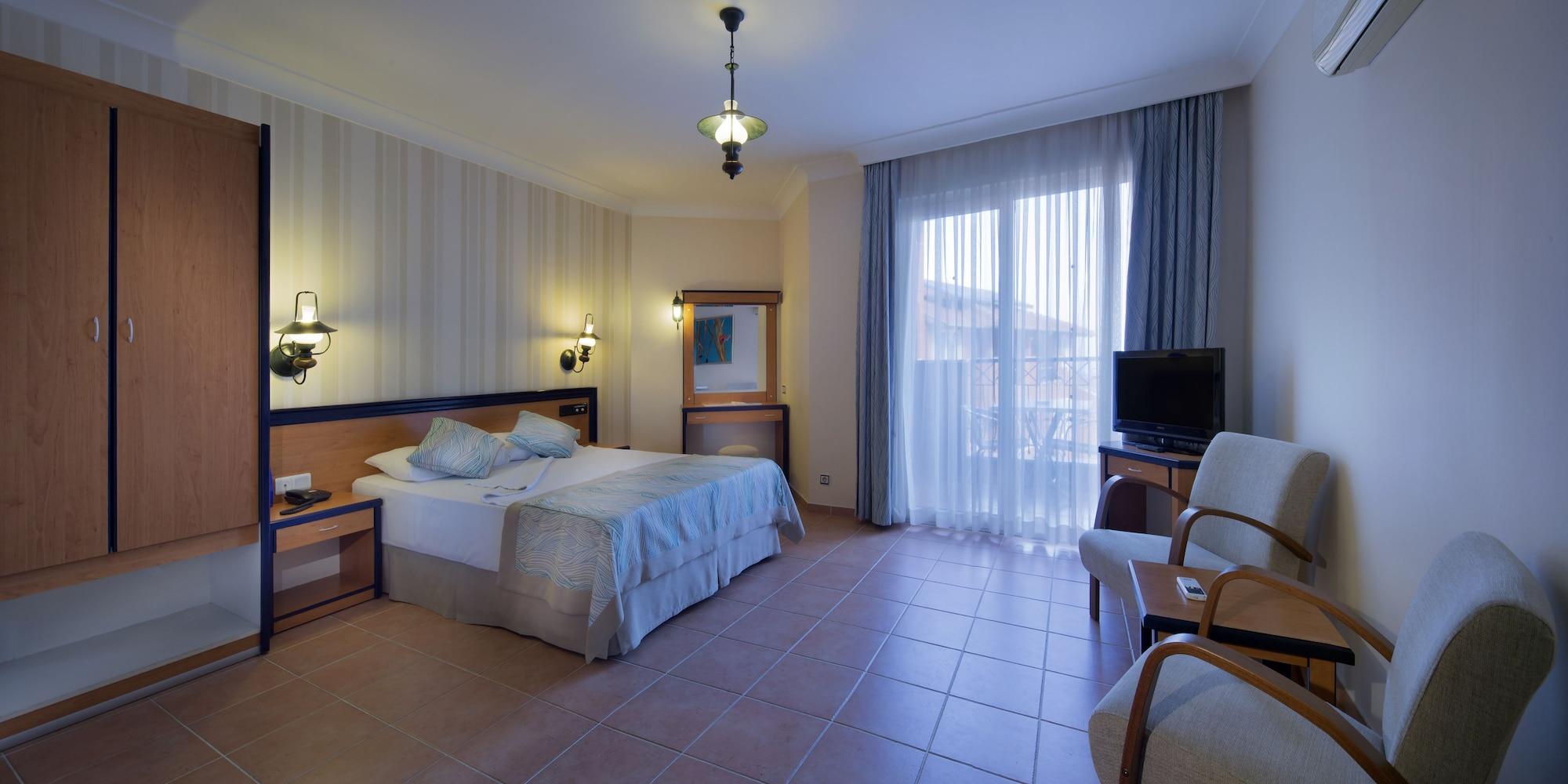 Moonflower Aparts & Aparthotel 3*