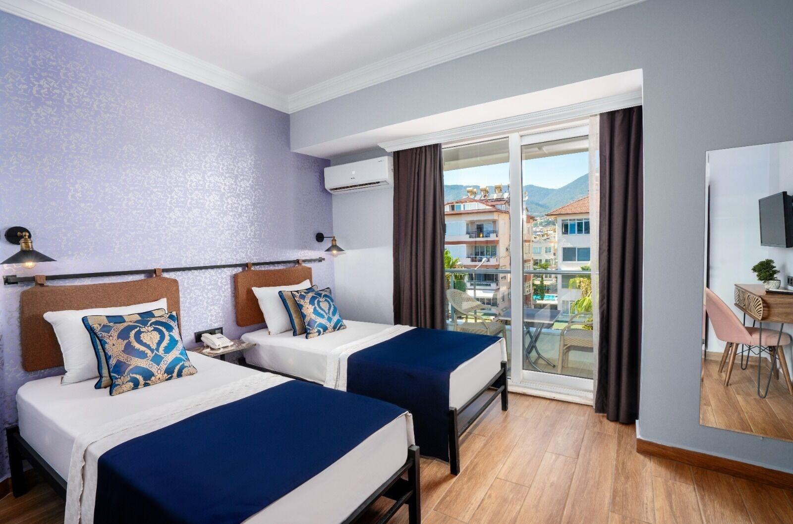M.c.a Marquis Hotel 3*