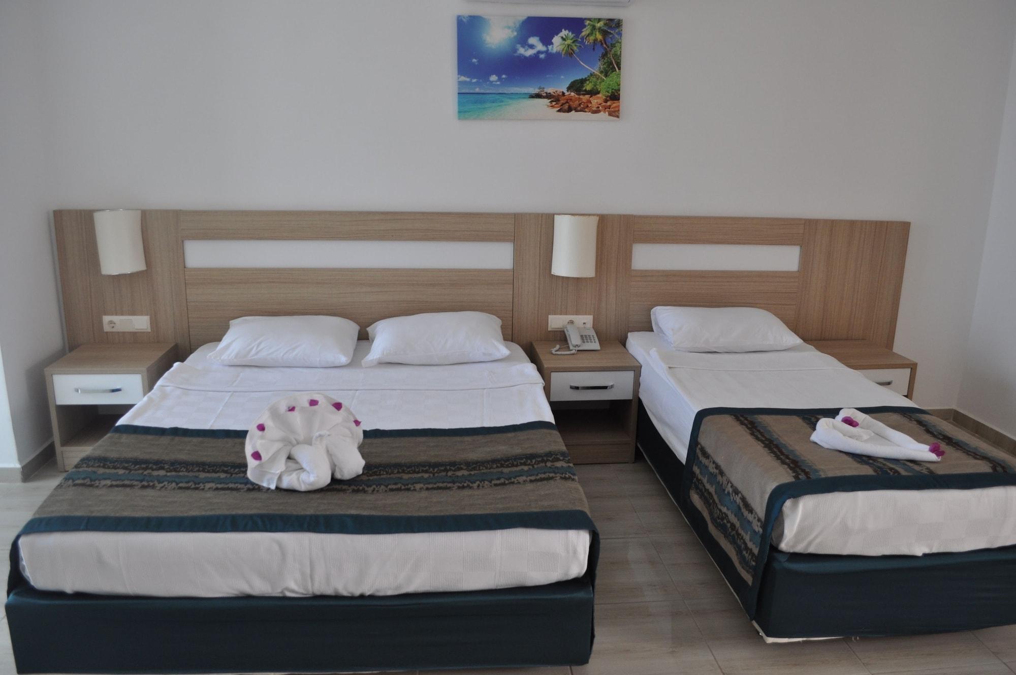 Hotel Life 2*