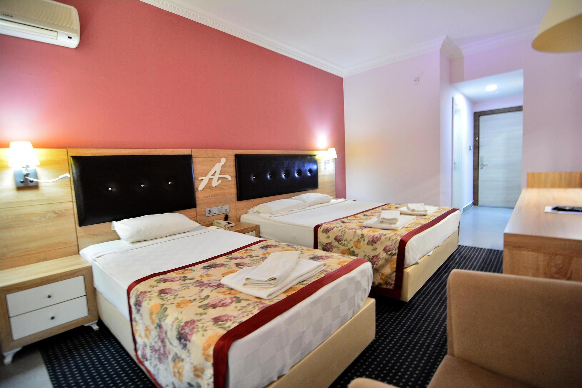 Ananas Otel 4*