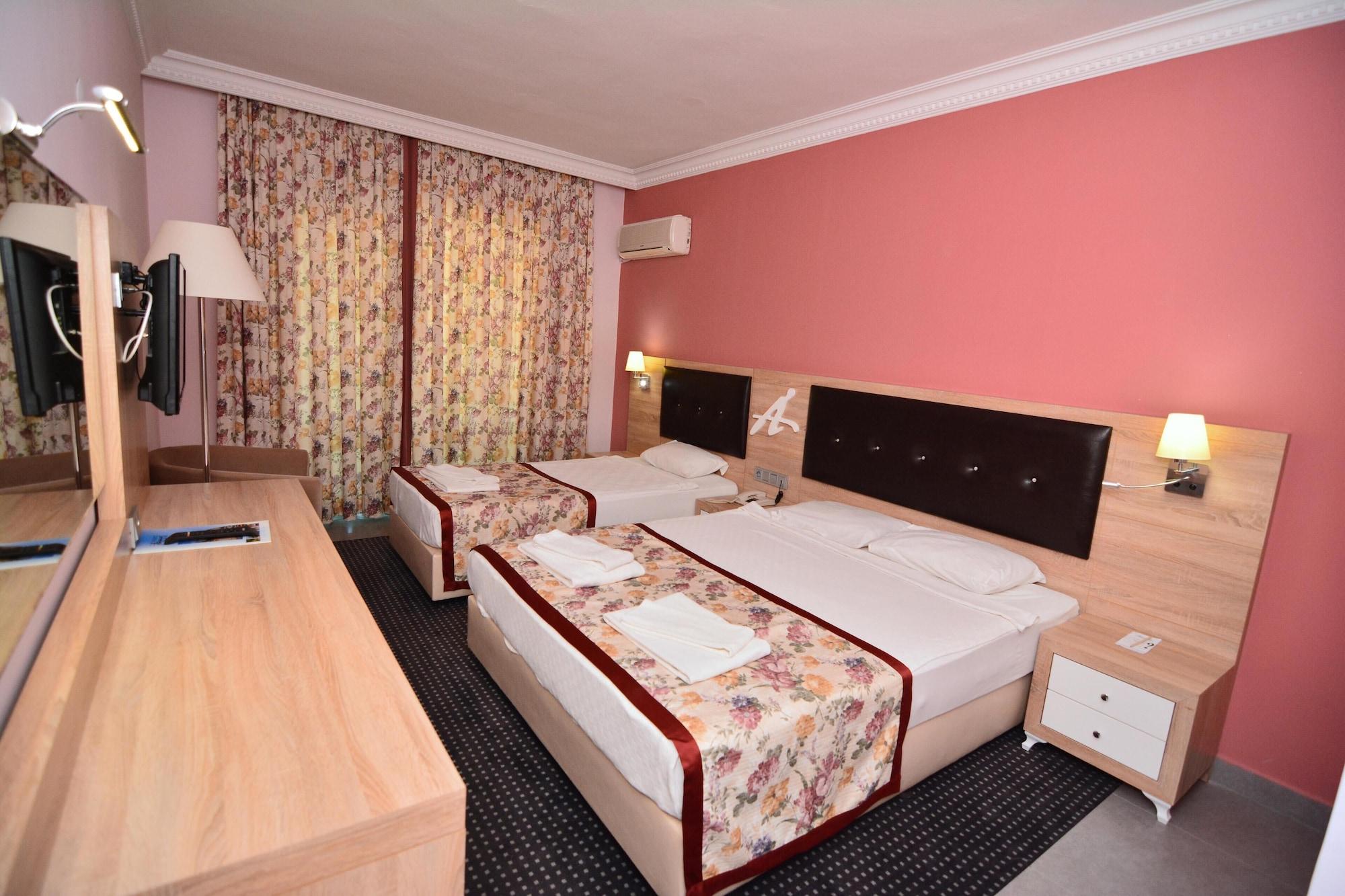 Ananas Otel