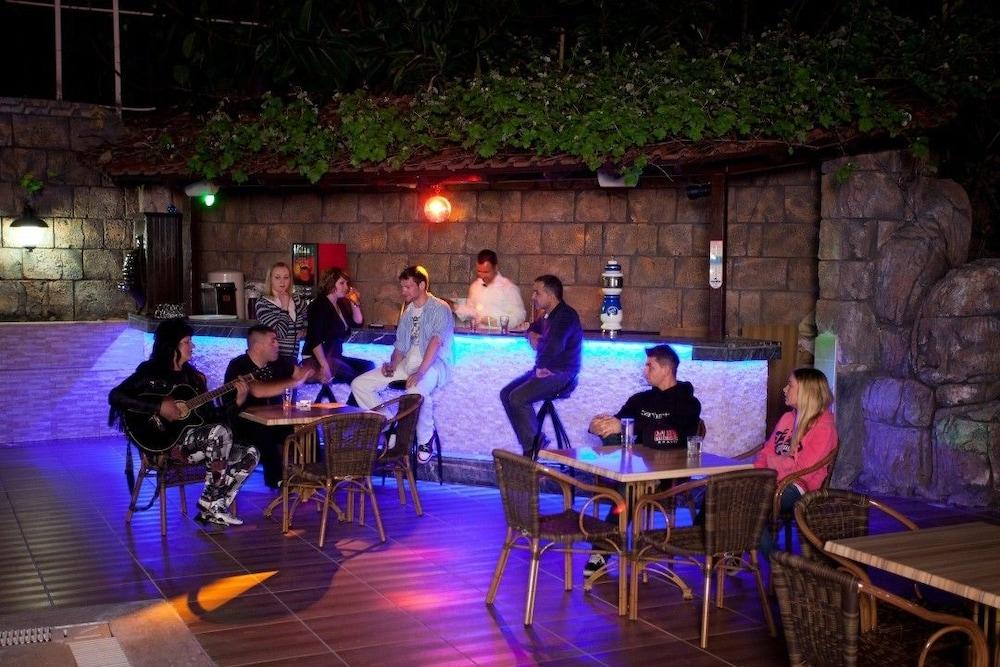 Hotel Diamore 3*