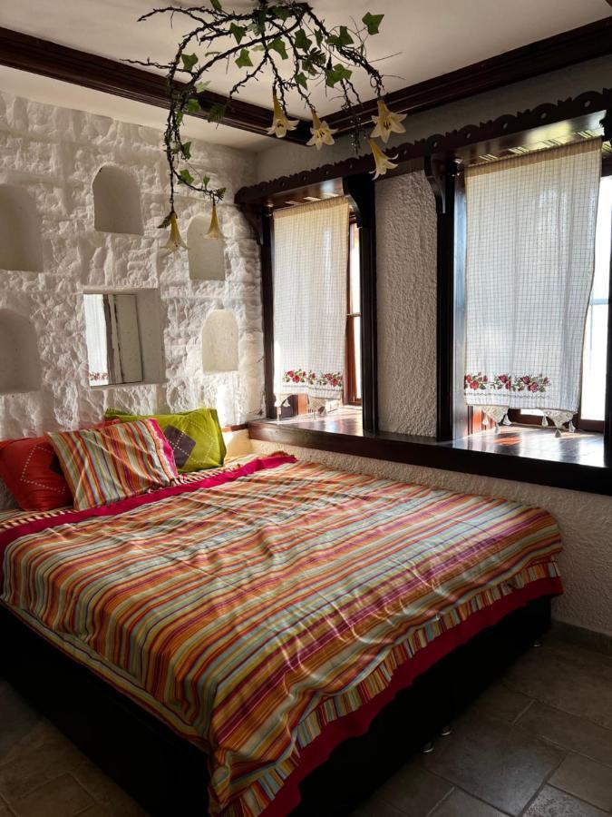 Villa Escape To History In A Stunning Stone House With Garden And Sea View In The Heart Of
