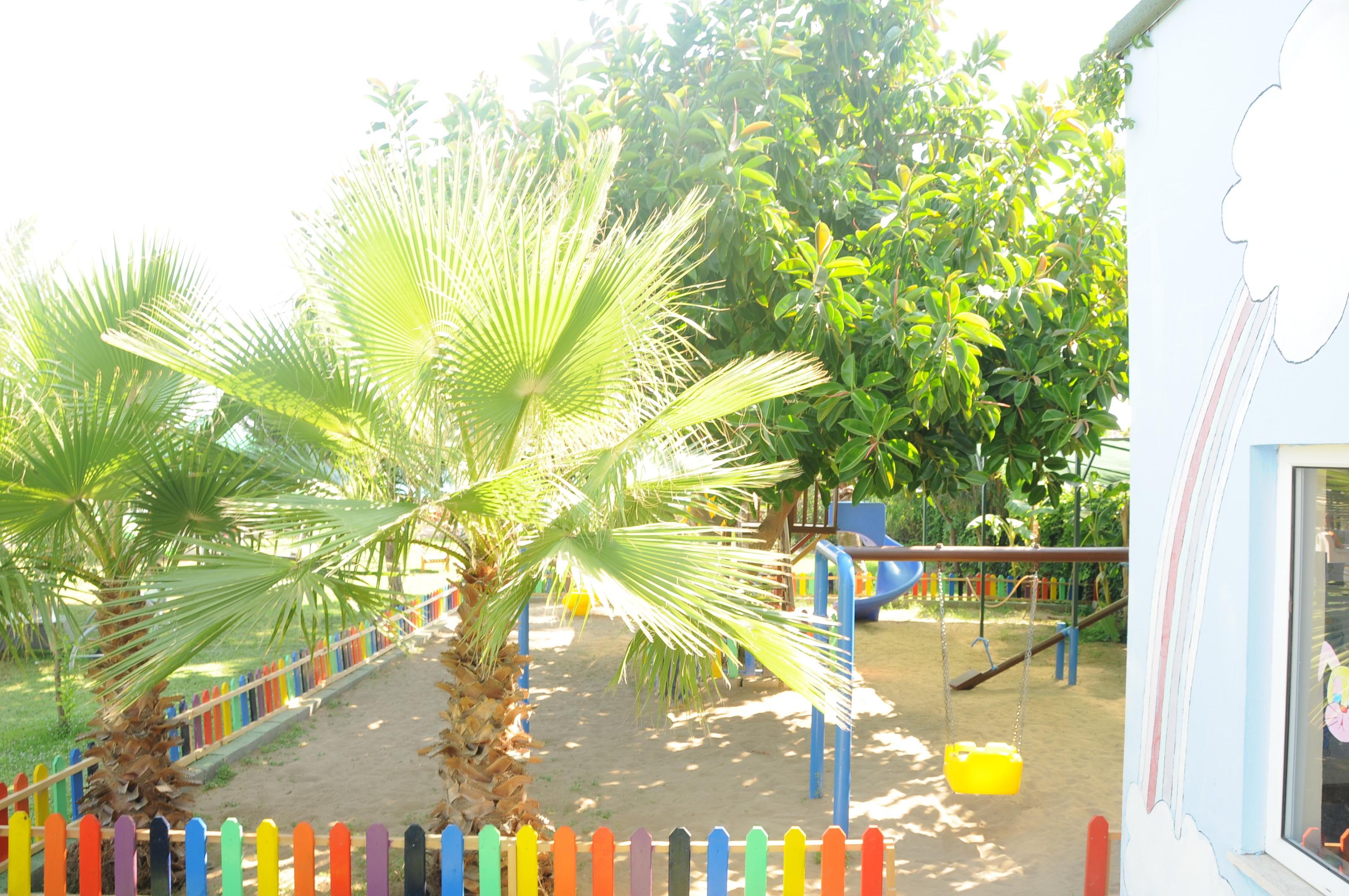 Club Aqua Plaza Hotel 4*